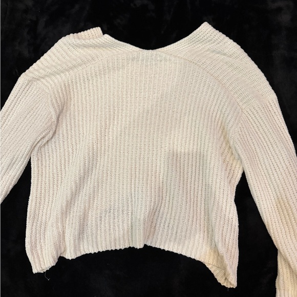 Urban outfitters relaxed fit sweater - Picture 2 of 4